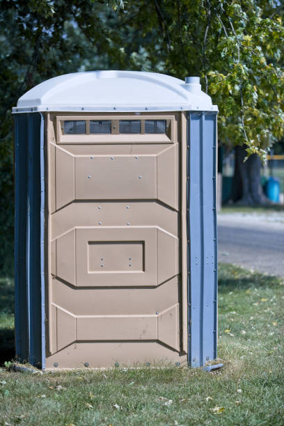Best Porta potty rental near me  in Macon, IL